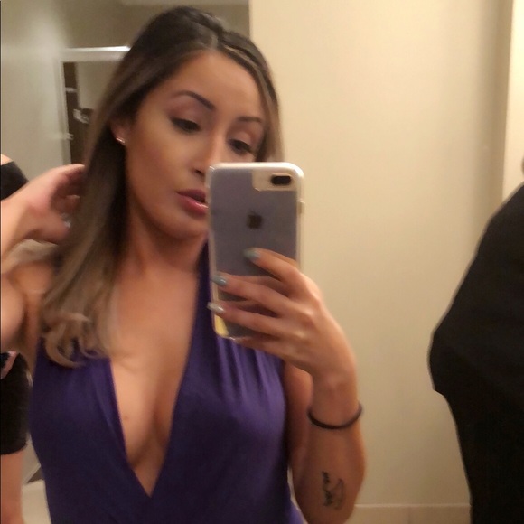 Meet your Posher, Stephanie - Picture 3 of 6